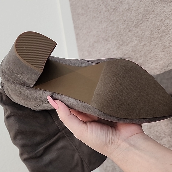 New In Box - JustFab - Hudson heeled boot, grey. Women's 10 - NEW - Picture 6 of 9